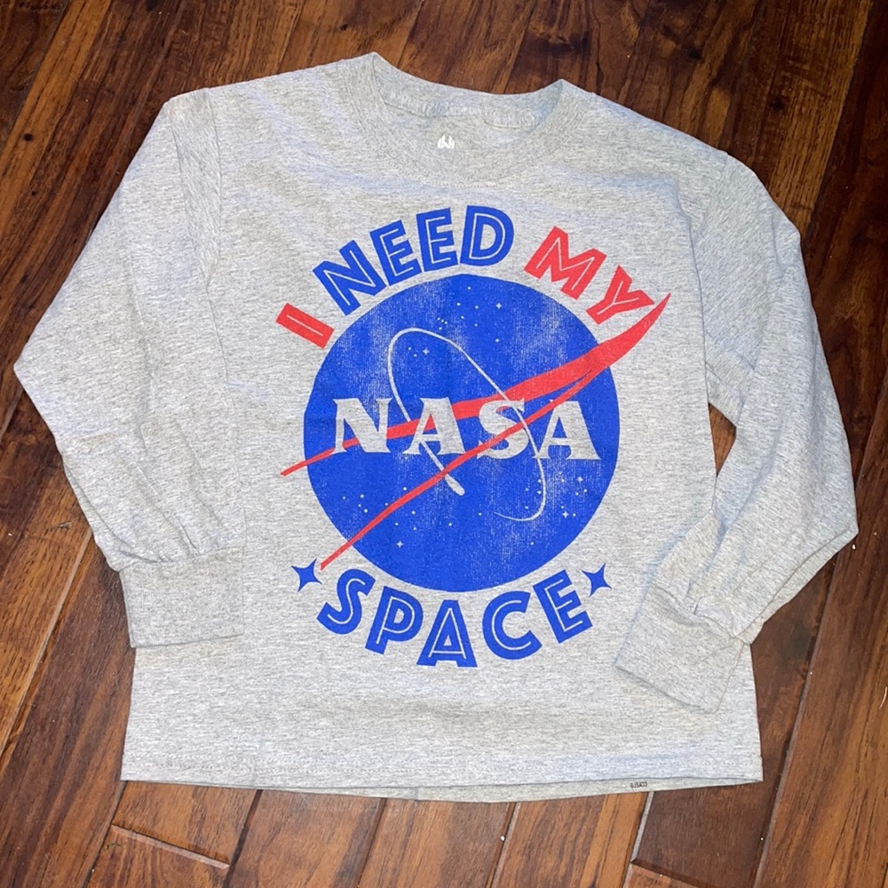 Hyper Space long sleeve tee ⭐️